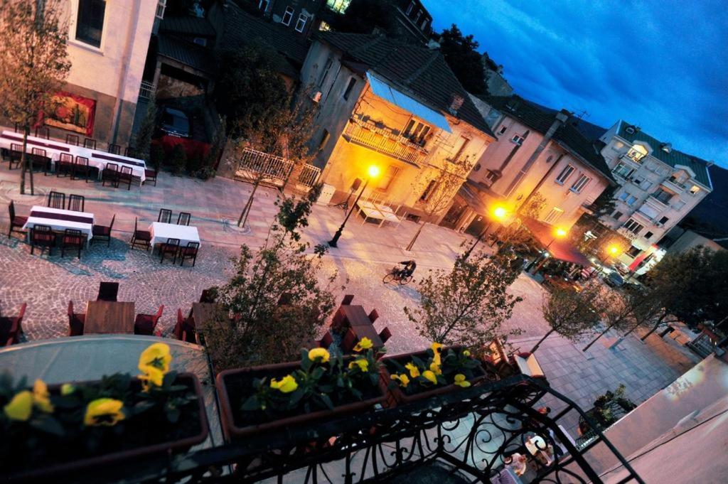 Hotel Room City Square With Great View No Parking Skopje Extérieur photo